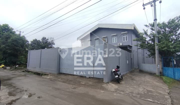 Gudang Kutawaringin Lantai Efoksi Lengkap dengan Kantor