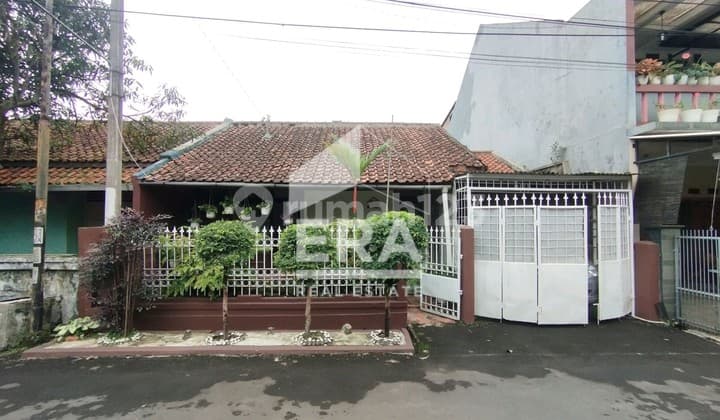 Rumah Asri dengan Lingkungan Yg Aman, Nyaman dan Siap Huni