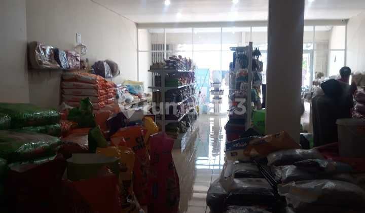 Ruko di Jalan Raya Cibaduyut Area Komersial yang Sangat Ramai,Cocok untuk Berbagai Usaha