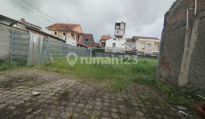 Tanah Cukup Luas di Dalam Komplek,Cocok Untukmembuat Kavling