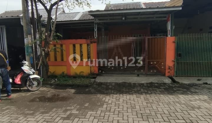 Rumah dengan Lingkungan Aman dan Nyaman di Rancamanyar