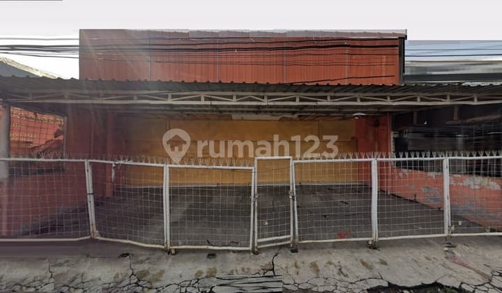 Ruko Komersial Cocok untuk Berbagai Usaha,Terletak di Jalan Utama Kopo