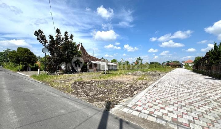 Tanah Dijual di Jl Damai Kaliurang Sleman, Lingkungan Cafe/Homestay