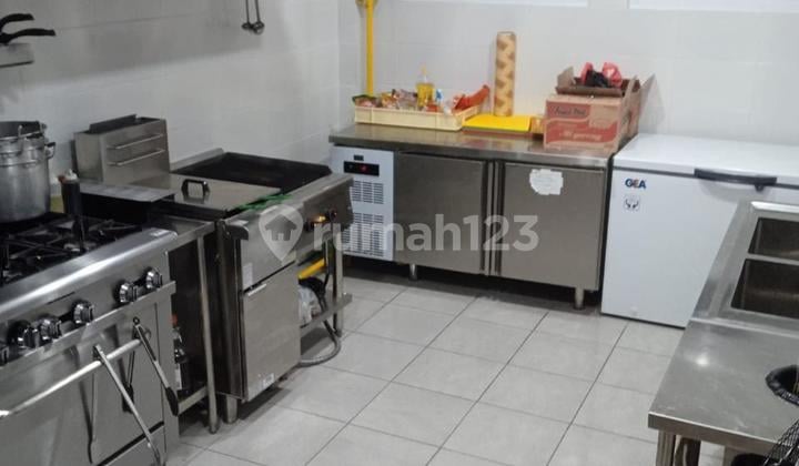 Ex Restaurant Area Rawamangun For Rent Live Next Cafe Above Padel Court