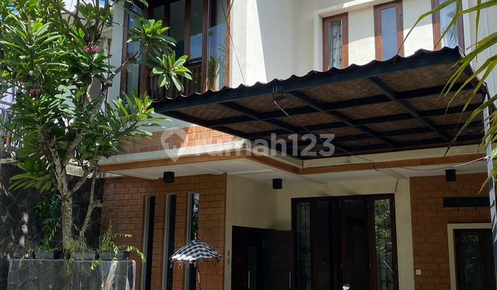 Rumah 2 Lantai 3br Kerobokan Kaja Bali Shm Furnished