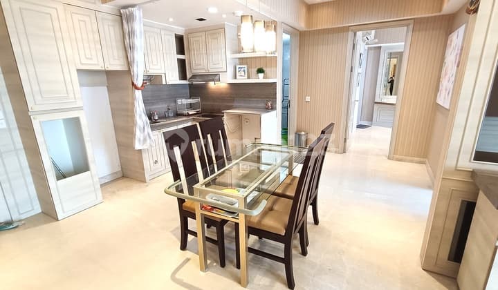 Sewa Apartemen 2 BR Furnis Lengkap One Icon Tunjungan Plaza