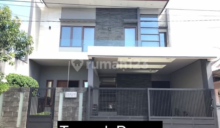 DIJUAL MURAH Rumahminimalis 2 lantai Siap HUNI. Full Furnish Baruk Utara, Surabaya Timur