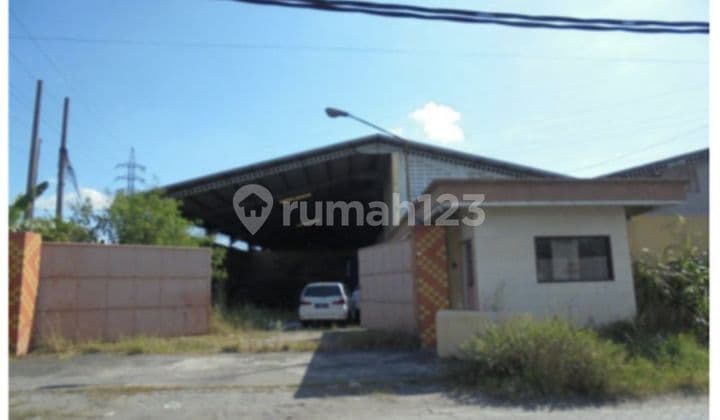 Factory on Raya Sumput Street, Driyorejo, Gresik