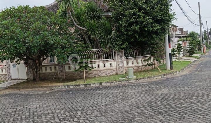 77098 Rumah Hook Puri Safira Regency Menganti Gresik