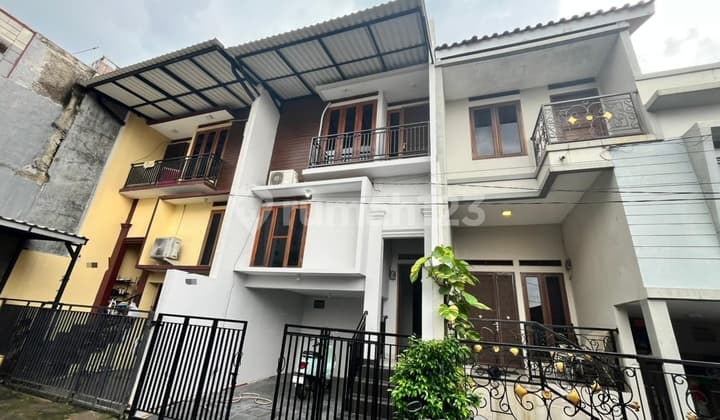 Rumah Split Level Termurah di Area Jagakarsa Jakarta Selatan Mahr490