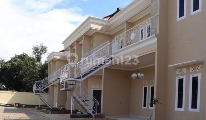 Rumah 2 Lantai Full Furnished Dalam Cluster di Pamulang