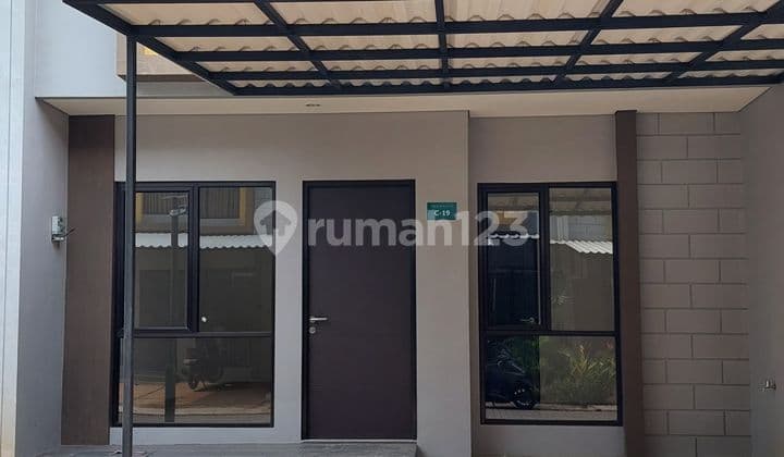 Below Market! 3-Bedroom House in Serpong, South Tangerang