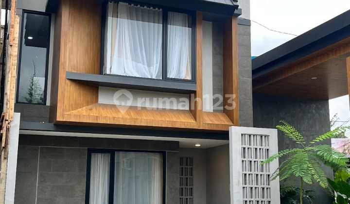 Rumah 16 Menit ke MRT Lebak Bulus Fasilitas Swimming Pool di Area Ciputat Timur Tangerang Selatan