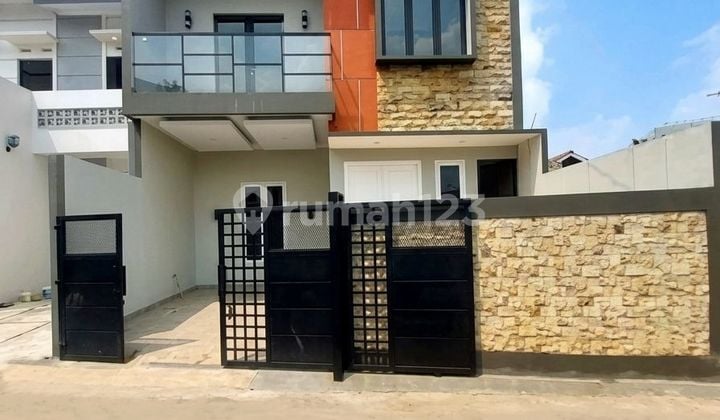 New 2-Story House Cheapest Near Tb Simatupang South Jakarta Mahr506