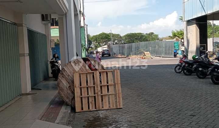 Ruko Kompleks Mangga Dua HGB, di Wonokromo 95233