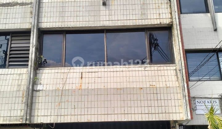 Ruko Strategis Aman di Raya Ambengan 10709