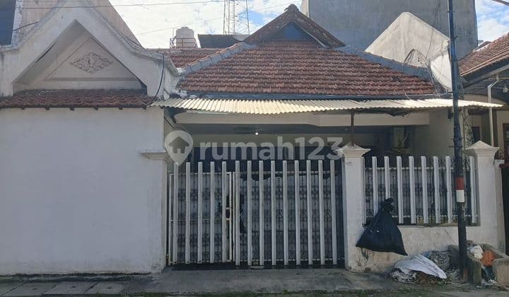 Rumah Taman Simpang Darmo Permai Selatan Surabaya 51558