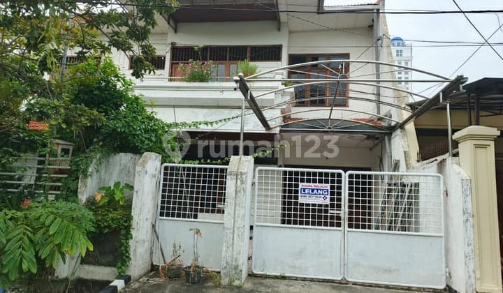 Rumah Bagus SHM taman darmo permai selatan Dukuh Pakis, Surabaya