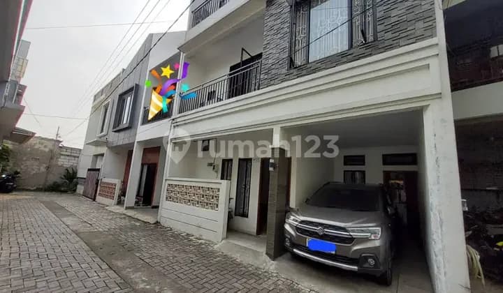 For Sale Minimalist 3-Storey Ready-to-Live House on Sayur Asem Street, Joglo, West Jakarta