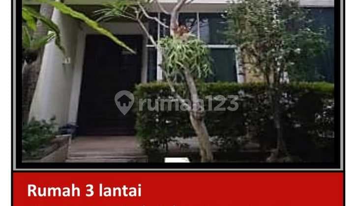 Di Jual Rumah 3 Lantai Aset Bank di De Oaze Jl. Gelong Baru Utara 2 Tomang, Grogol Petamburan, Jakarta Barat.