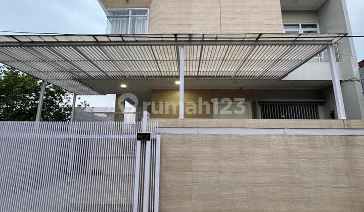 For Sale: 3-Story House in Good and Neat Condition, Ready to Occupied, on Jalan Banyo, Kelapa Gading, North Jakarta.