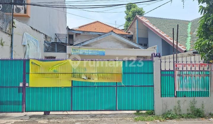 Dijual Rumah Dibawah NJOP, Jalan Pintu Besi, Pasar Baru - Jakarta Pusat
