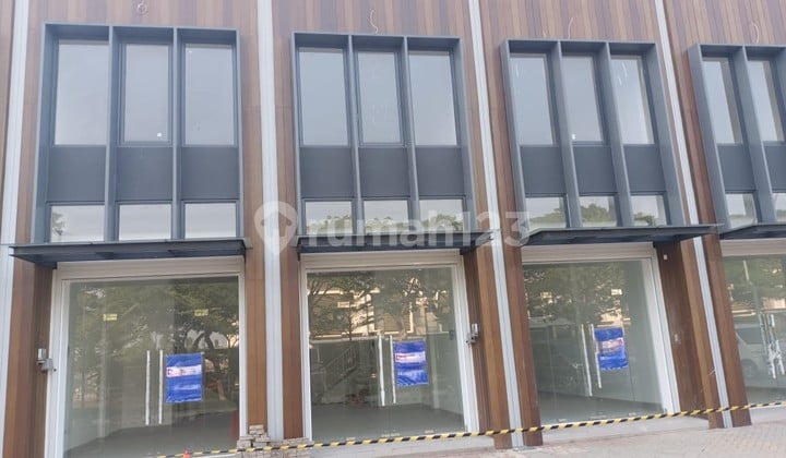 For Rent, Ready-to-Use Shop House in Strategic Location at Citra 8, Kalideres - West Jakarta For Rent, Ready-to-Use Shop House in Strategic Location at Citra 8, Kalideres - West Jakarta