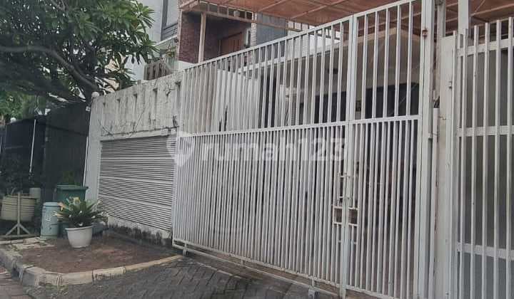 Di Jual Rumah 2 Lantai Rapih Siap Huni di Perum Mega Kebon Jeruk, Joglo Jakarta Barat