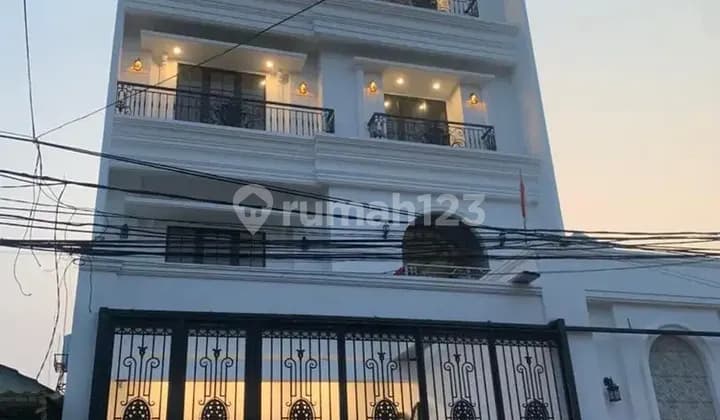DiJual Rumah 5 lantai Siap Huni American Classic Di Jalan Agung Permai Sunter, Jakarta Utara