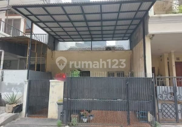 Dijual Rumah 1,5 Lantai di Gading Griya Lestari, Kelapa Gading