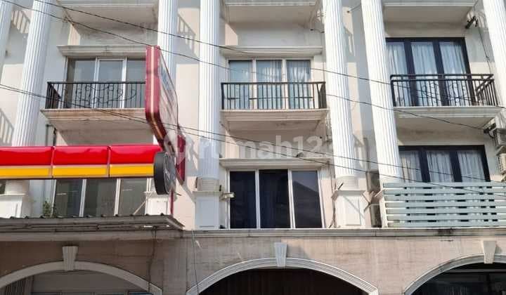 For Rent: 4-Story Ready-to-Use Shop House in Rich Palace Shop House Complex, Meruya, West Jakarta