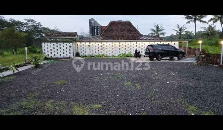 For Rent: Joglo Commercial Space, Spacious, Ngaglik, Sleman Area, Palagan