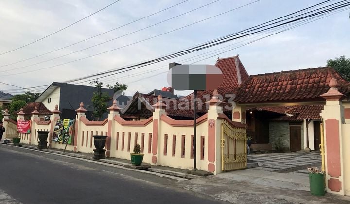 Disewakan Rumah Etnis Furnished Depok Sleman