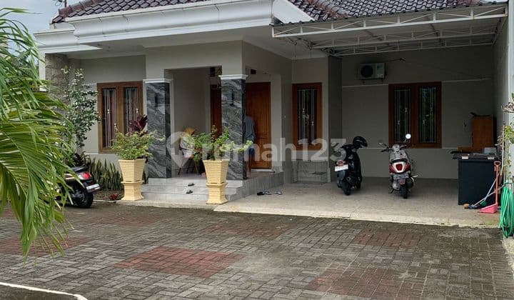 Disewakan Rumah Luas Murah Maguwoharjo Depok Sleman
