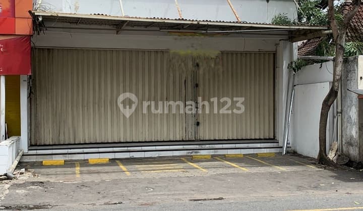 For Rent: Strategic Shop House in Mergangsan Area, Taman Siswa