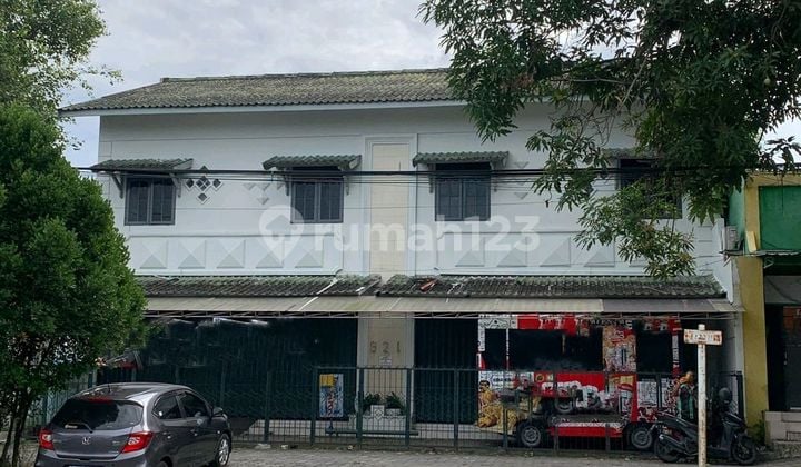 For Rent: 2-Story Shophouse, Adjacent Units in Kusumanegara Area, Suitable for Office/Business, Near Mandala Krida Stadium, Gembira Loka, Ambarukmo Plaza For Rent: 2-Story Shophouse, Adjacent Units in Kusumanegara Area, Suitable for Office/Business, Near Mandala Krida Stadium, Gembira Loka, Ambarukmo Plaza