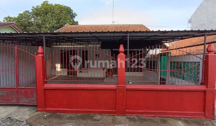 For Rent: Affordable House in Depok, Suitable for Office/Residence Near Condongcatur Terminal, JIH Hospital, Pakuwon Mall, UNY, UGM