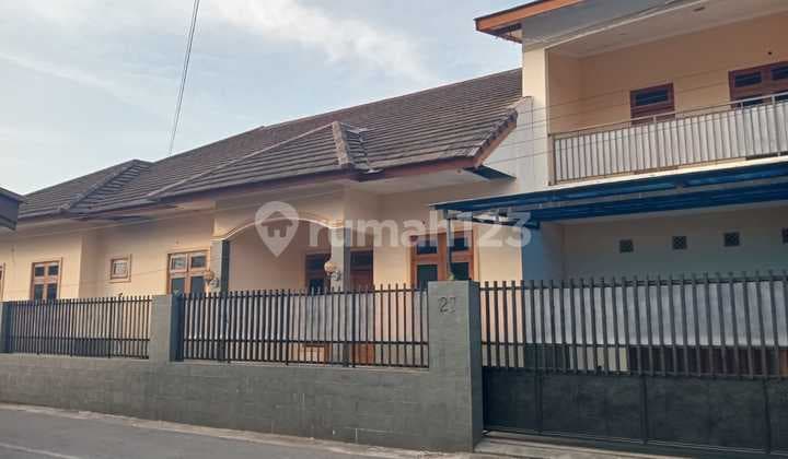 Disewakan Rumah Besar Murah Depok Sleman Area Jakal Km7