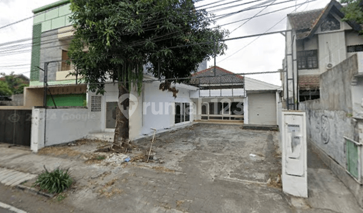 For Rent Large House in Umbulharjo Suitable for Office Near City Hall, Mandala Krida Stadium