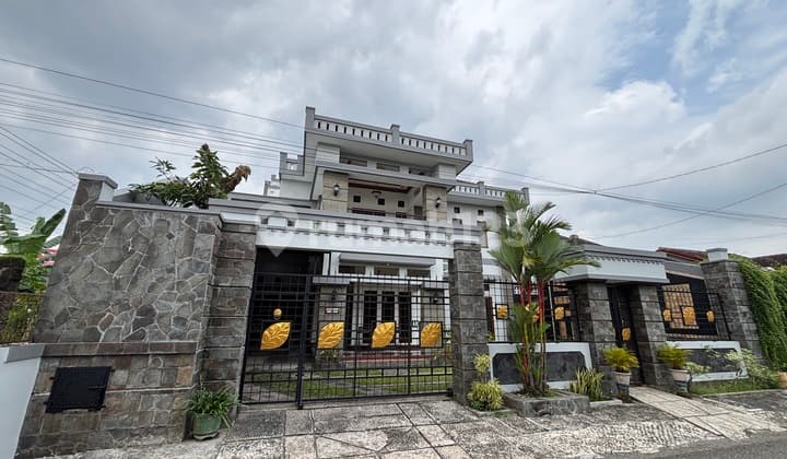 Disewakan Rumah Besar Banguntapan Bantul Dekat Gedongkuning