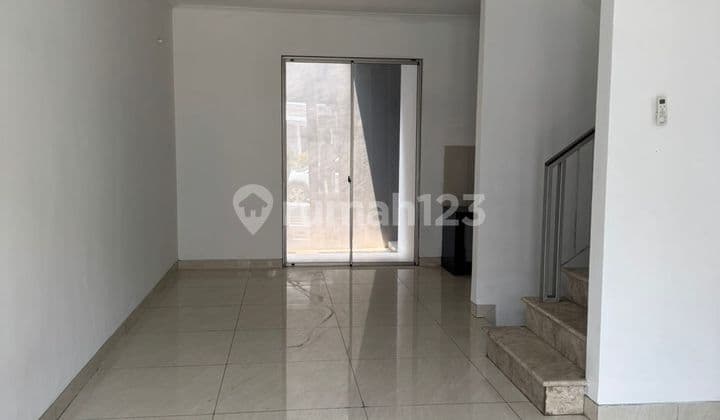 Disewakan Rumah Golf Island PIK Ukuran 6x15 Kosongan Ada AC