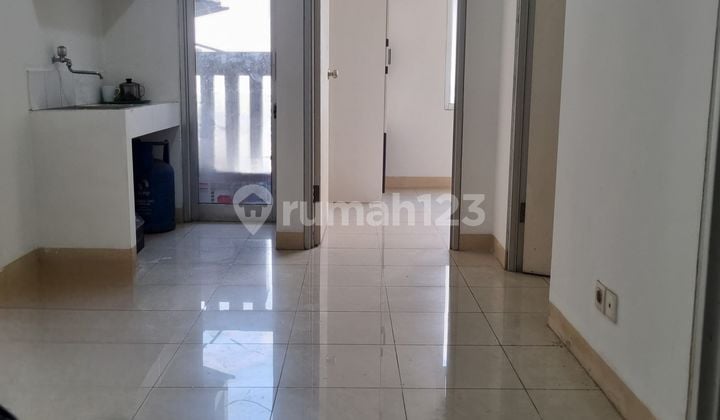 Investasi 2 Bed Room High Fl di Green Bay Apartement