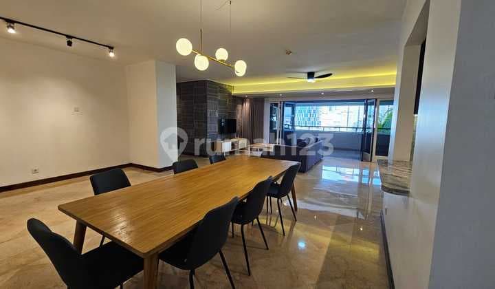 For Rent: 3 Bedroom Luxury at Grand Tropic Apartment