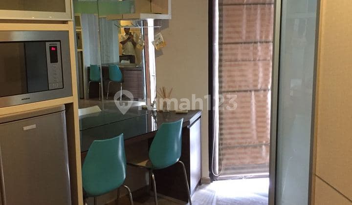 Di Sewakan Tipe Studio Lantai Tengah di Tamansari Semanggi