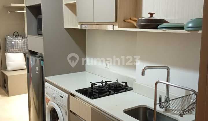 Di Sewa Kan Tipe Studio Furnish Terawat di Apartement Gold Coast