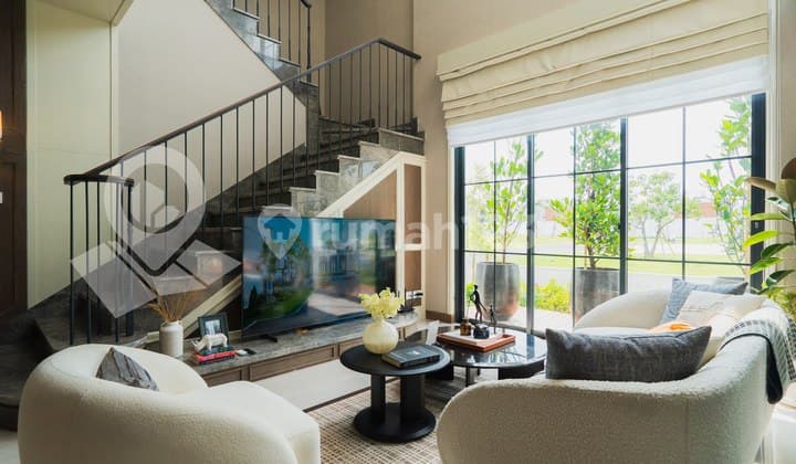 Terlaris!! Di Gading Serpong Rumah 3 Lantai Louise Konsep Attict Room, Kawasan Symphonia