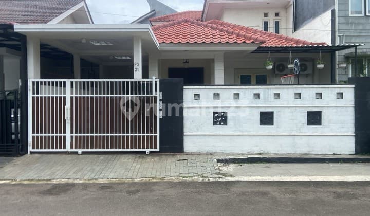 Selangkah Dari Pintu Toll Bsd Dan Stasiun Krl Rawa Buntu, Rumah 2 Lantai Bsd Kencana Loka Dikelilingi Sekolah