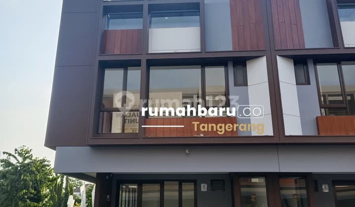 Ruko Latinos Business District BSD 3Lantai Dekat ******** Buntu