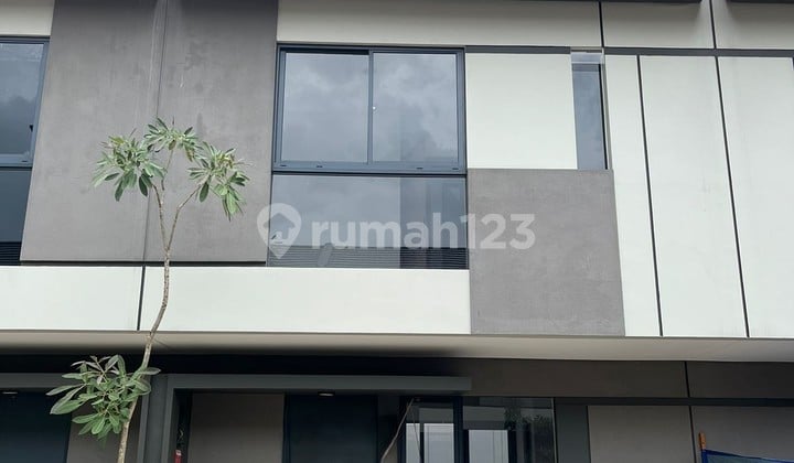 Rumah Siap Huni 2Lantai Dekat Akses Tol, Dekat Mall Sumarecon dan Dekat dengan Universitas