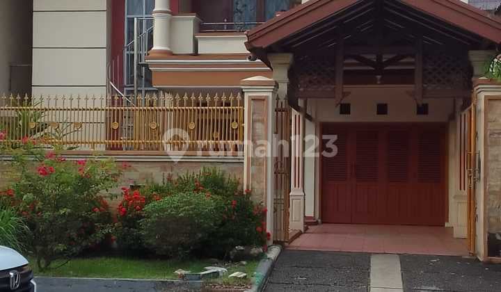 Dijual Rumah Super Luas dengan 5 + 1 KT di Pusat Kota Dekat Toll Pinang